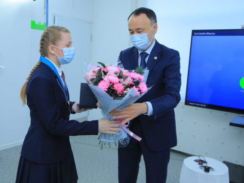 قوستانايدا «ەلباسى مەدالىنىڭ» يەگەرى ماراپاتتالدى