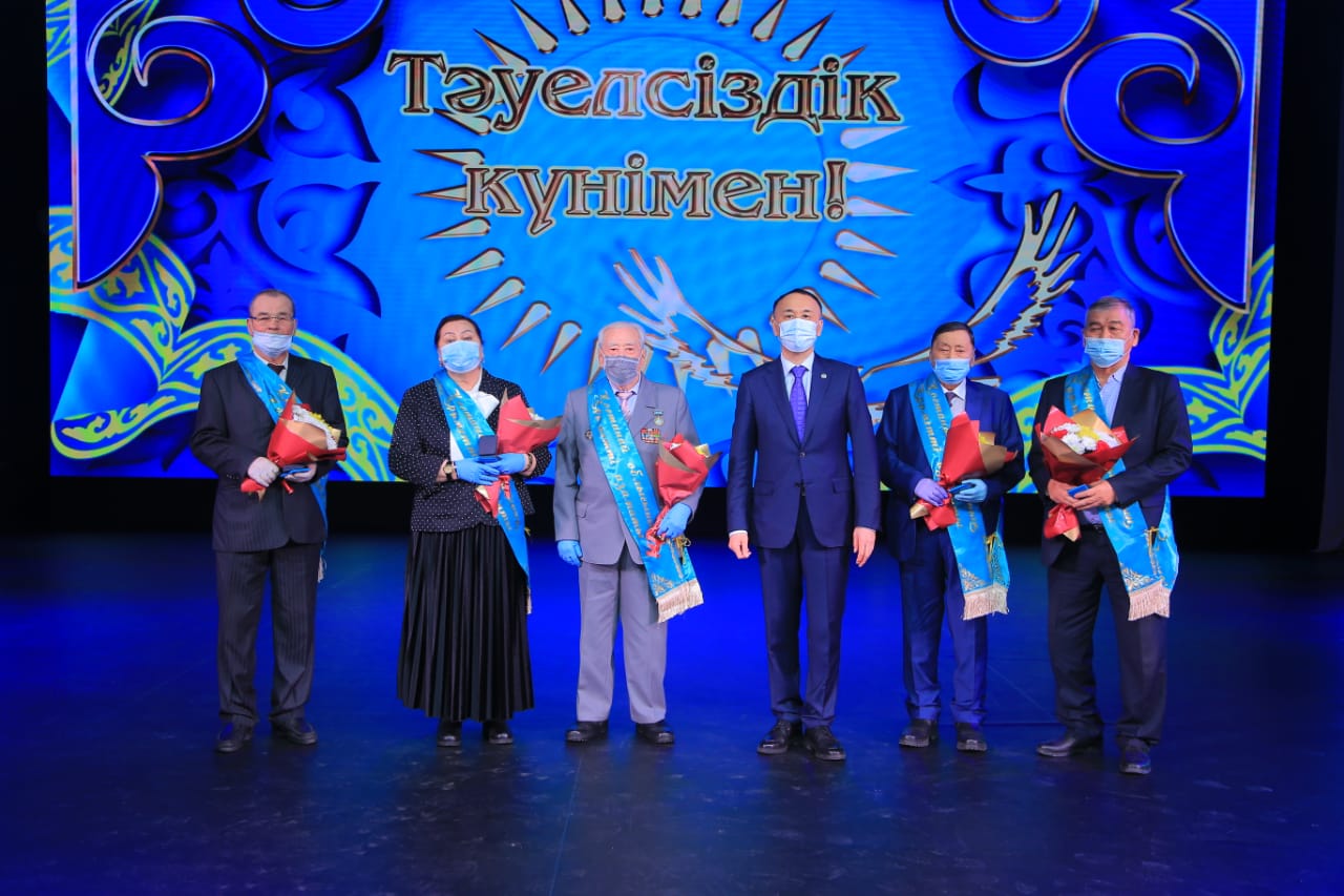 48 قوستانايلىق مەملەكەتتىك ناگرادالارعا يە بولدى