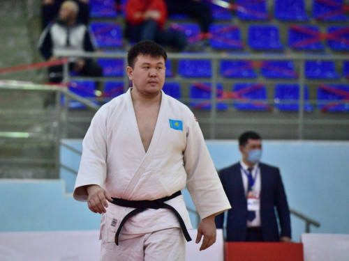 دزيۋدو: الىپتاردىڭ ايقاسى ءادىل ورازباەۆتىڭ جەڭىسىمەن اياقتالدى