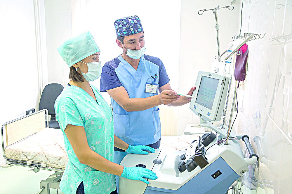 پەدياتريا ورتالىعىنىڭ دارىگەرلەرى 160 ليتر قان تاپسىردى