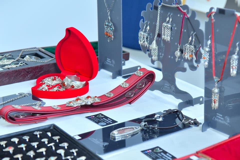 شىمكەنتتە «ۇلتتىق قولونەر –  ۇلى قازىنا» شەبەرلەر كورمەسى وتۋدە