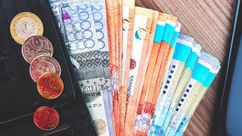 ۇلتتىق بانك ايىرباستاۋ قاجەت بانكنوتتارعا قاتىستى مالىمدەمە جاسادى