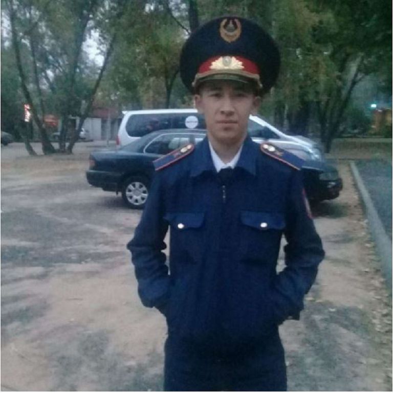 كۋرسانت ولىمىنە كىم كىنالى؟