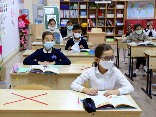 جاڭا قاۋلى شىقتى: وقۋشىلار مەن ستۋدەنتتەر قالاي وقيدى