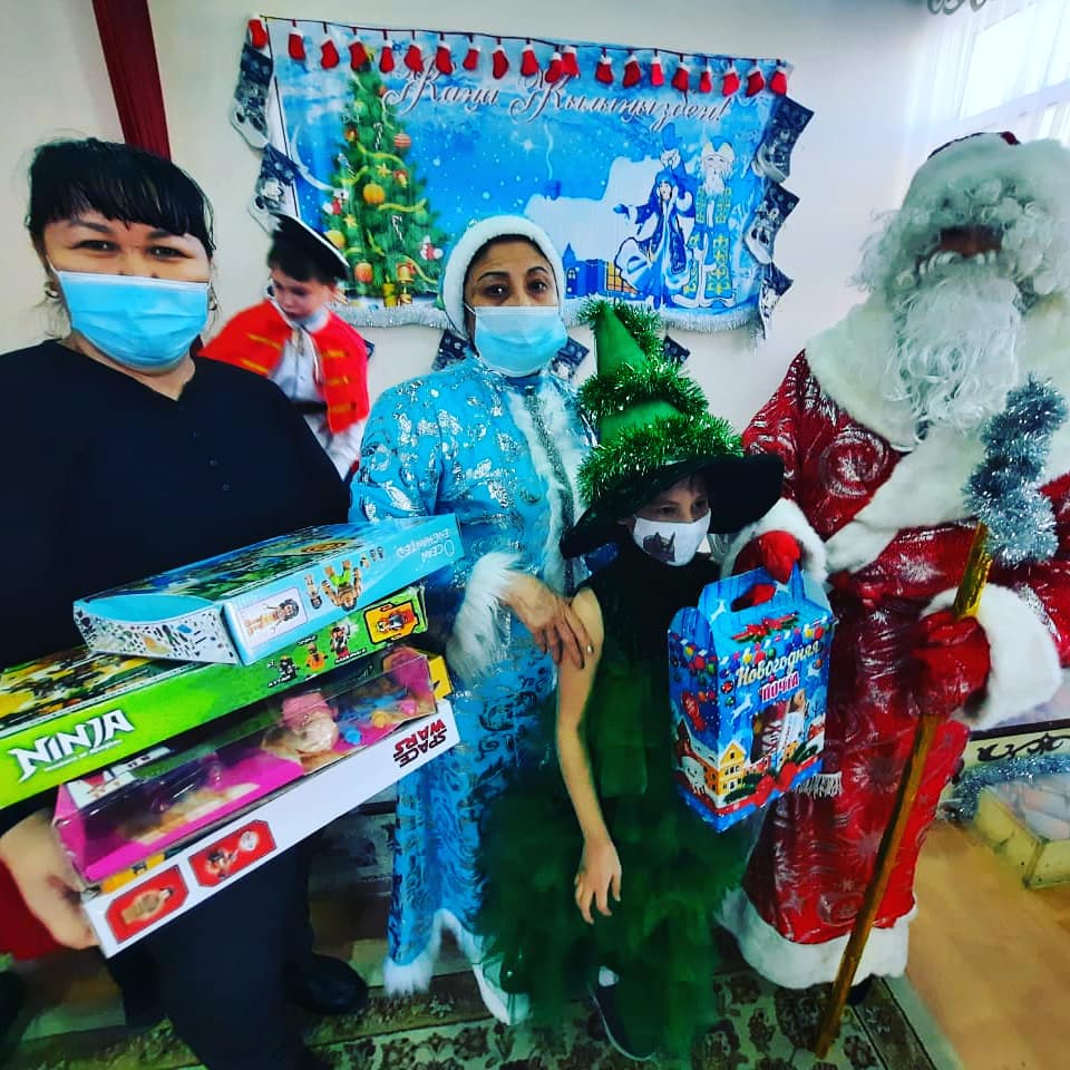 ماڭعىستاۋدا ەكولوگتار بالالاردى قۇتتىقتادى