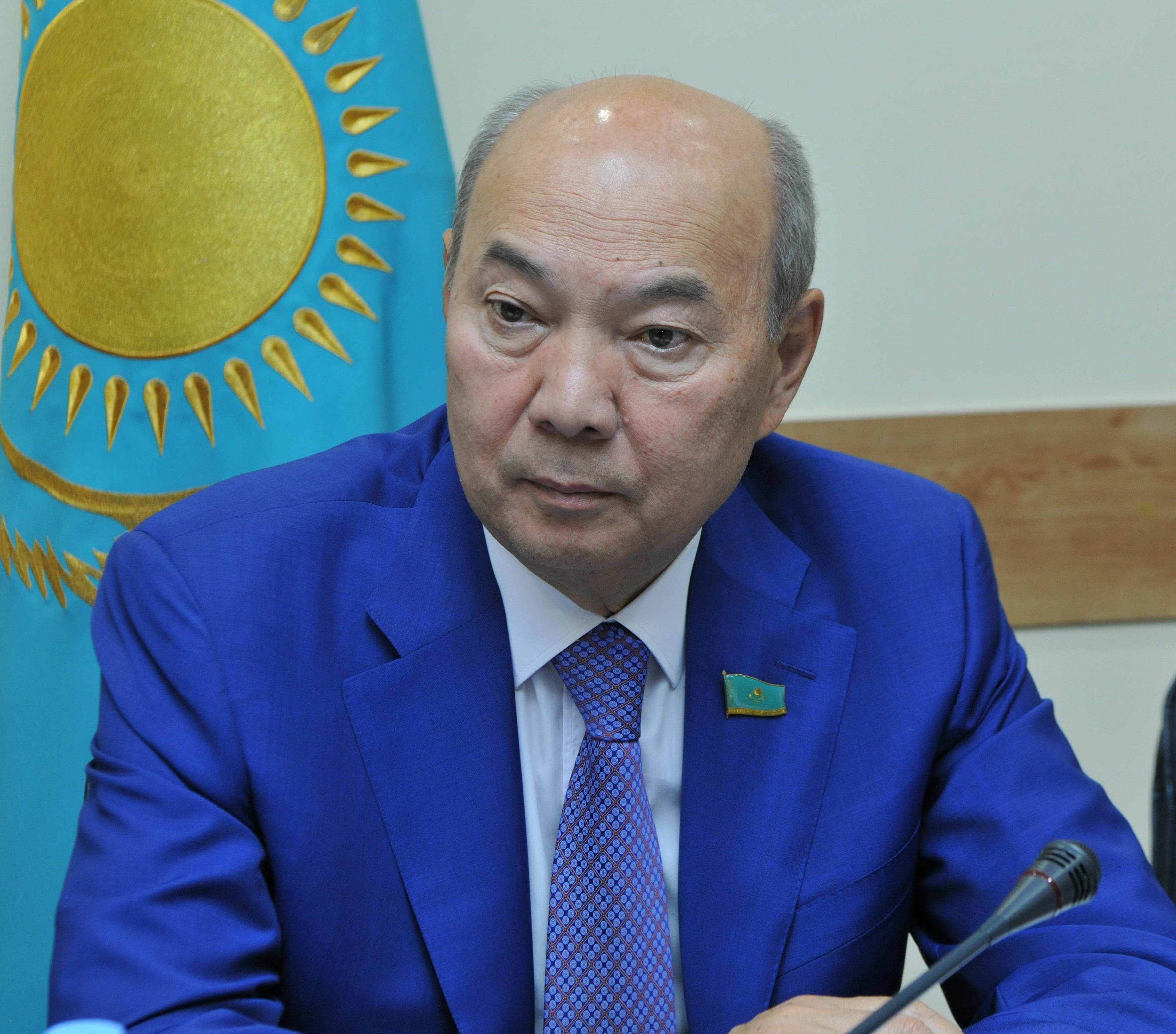 باقىتجان جۇماعۇلوۆ: كەلىستى وي – كەسىمدى ءسوز