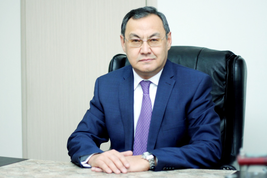 كوكەيدەگىنى ءدوپ باسقان