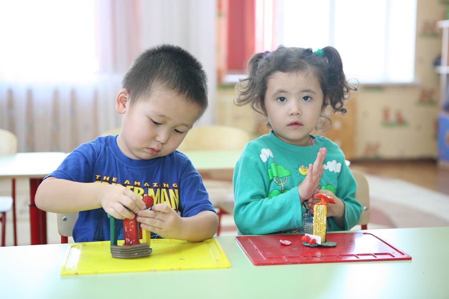 بالاباقشاعا ەكى جاستان بارسا...