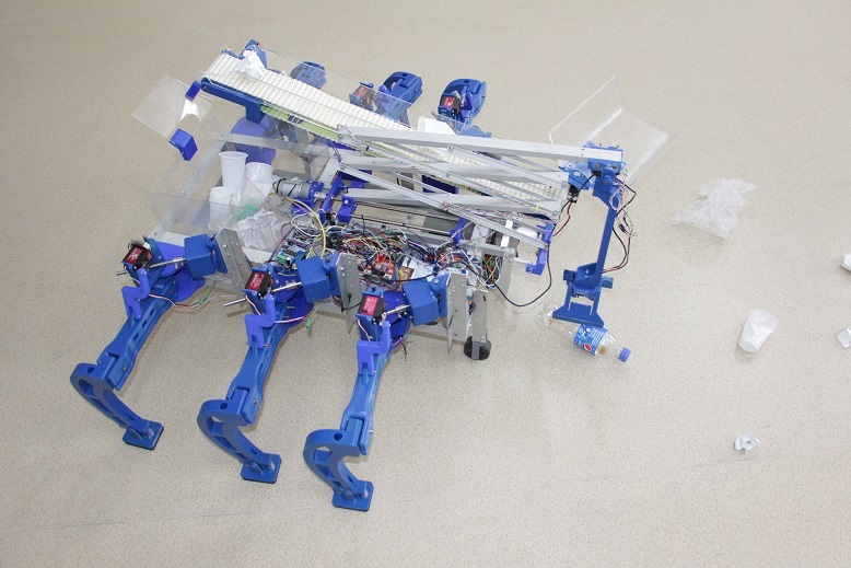 وقۋشىلار قوقىس جينايتىن روبوت قۇراستىردى