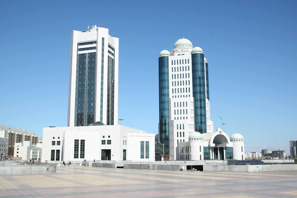 ارحيۆتەر ماسەلەسىنە ارنالدى