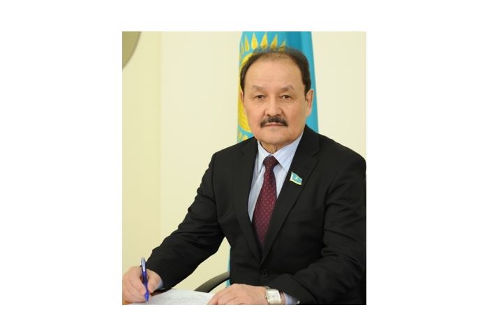 وزەكتى ماسەلەگە نازار اۋداردى