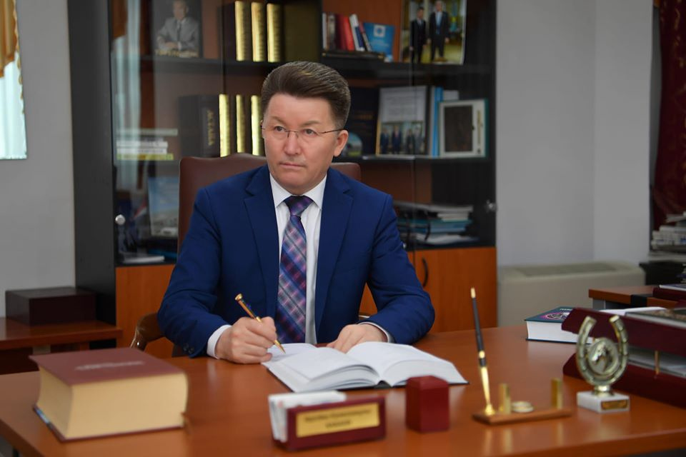 جاڭا گرافيكانى ەنگىزۋ – قازاق ءتىلىنىڭ اۋقىمدى رەفورماسى