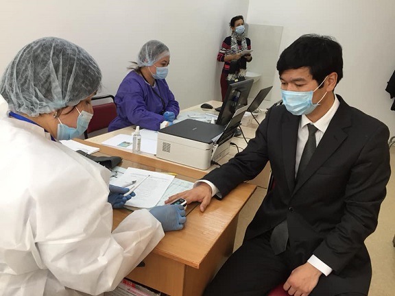 الماتى وبلىسى: ورىنباسارلار «سپۋتنيك V» ەكپەسىن سالدىردى