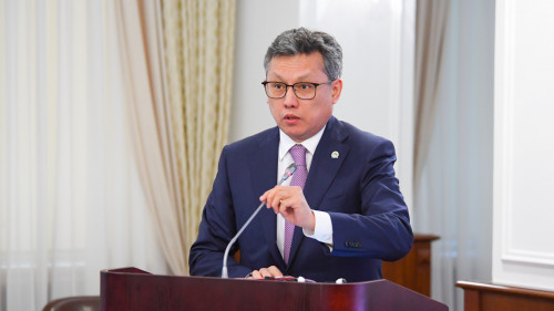 باقىت سۇلتانوۆ «جابىق ەسىكتىڭ» ارعى جاعىنداعى باتىرلار شايقاسى تۋرالى ايتتى