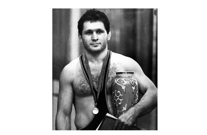 الپىس جاسقا تولار ەدى...