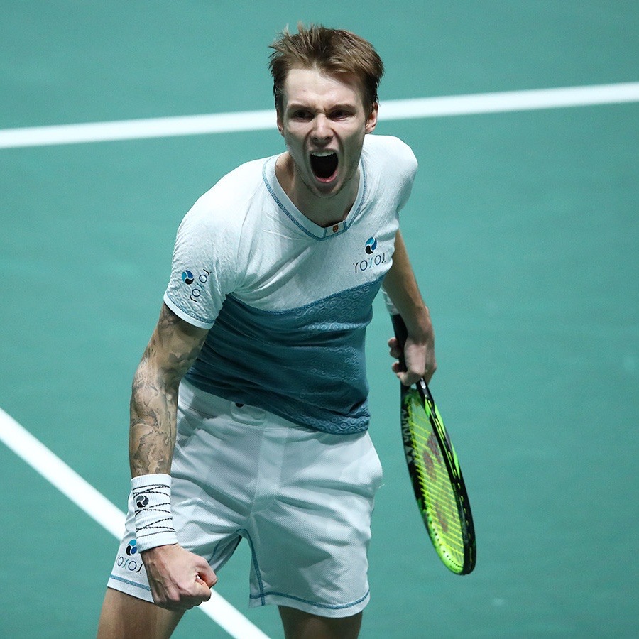 بۋبليك پەن پۋتينتسەۆا جەڭىسكە جەتتى