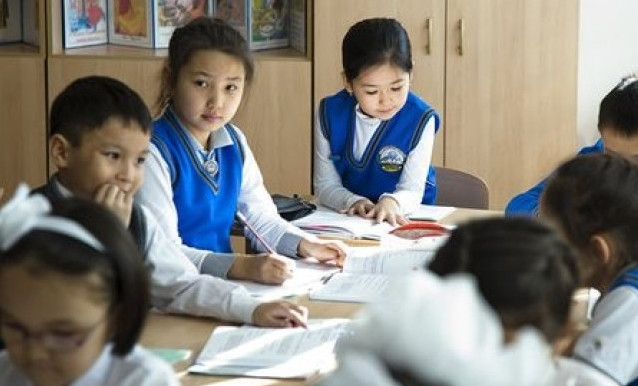 نەگە اقىلى مەكتەپتەردىڭ ءباسى باسىم؟