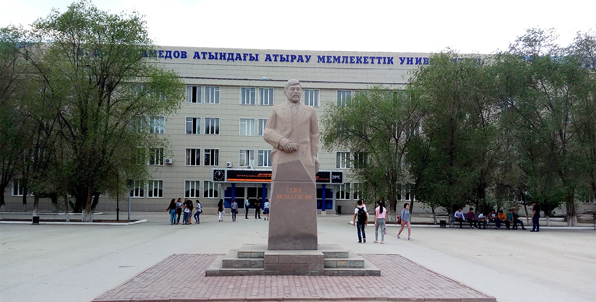 بەس ءتىل ۇيرەتەتىن كۋرس