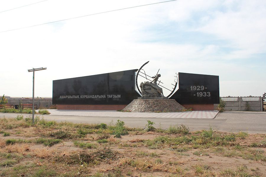 قازاق تاريحىنداعى اۋىر زۇلمات: اشارشىلىق سالدارىنا بۇگىنگى كوزقاراس