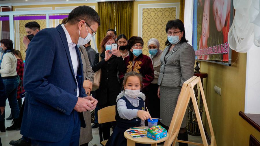 توي سارايىنان – وي سارايىنا