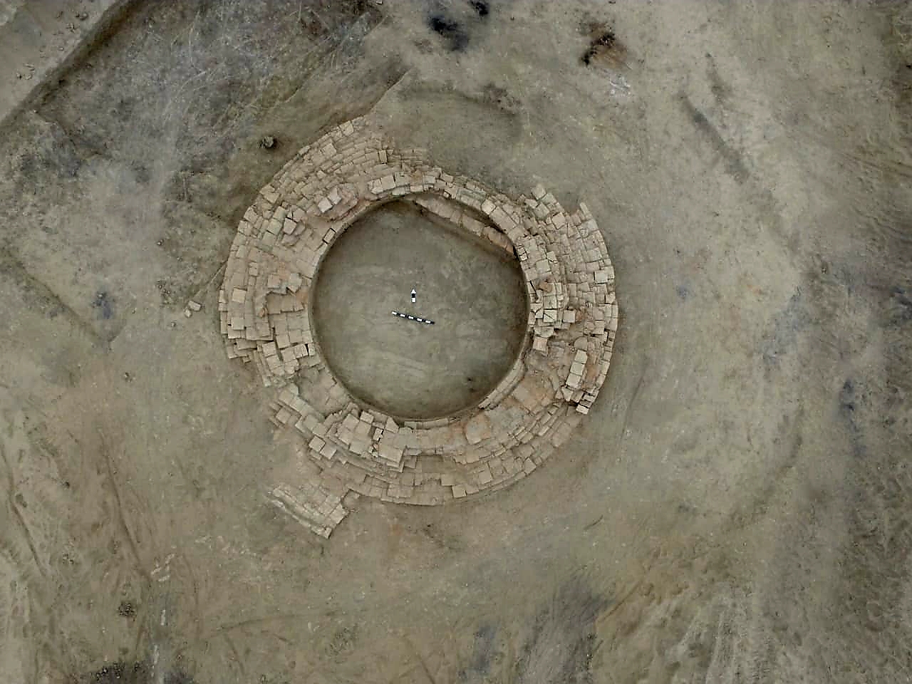 سىر بويىندا سان عاسىردىڭ ءىزى بار