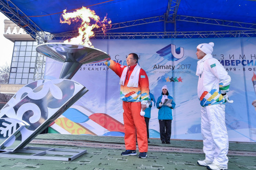 دۇبىرگە تولى  دۇنيەجۇزىلىك ۋنيۆەرسيادا