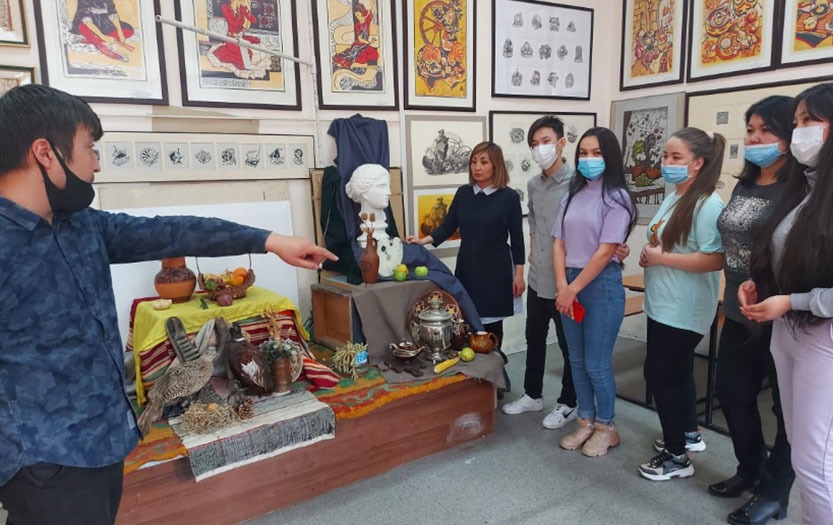 «ءومىر - ونەر» شىعارماشىلىق كورمەسى ءوتتى