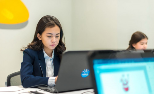 ەلباسى اكادەمياسى  2 مىڭعا جۋىق وقۋشىنى تەگىن وقىتادى