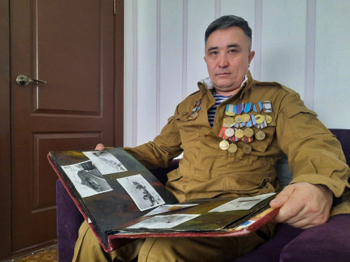 قۇمدى دالاداعى مۇڭدى بوزبالا