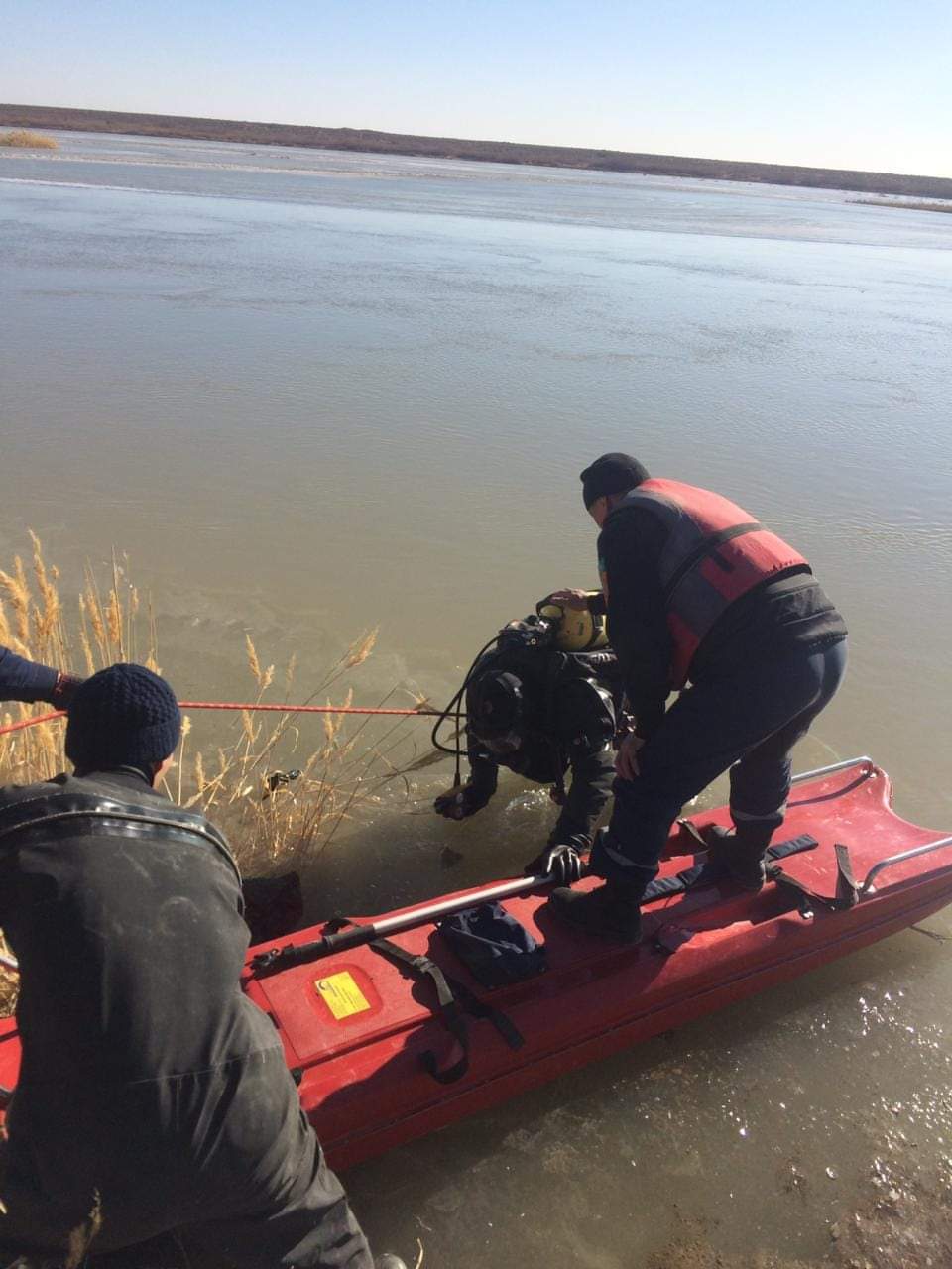 بايقوڭىردا جوعالعان بالالاردىڭ ءبىرىنىڭ دەنەسى تابىلدى