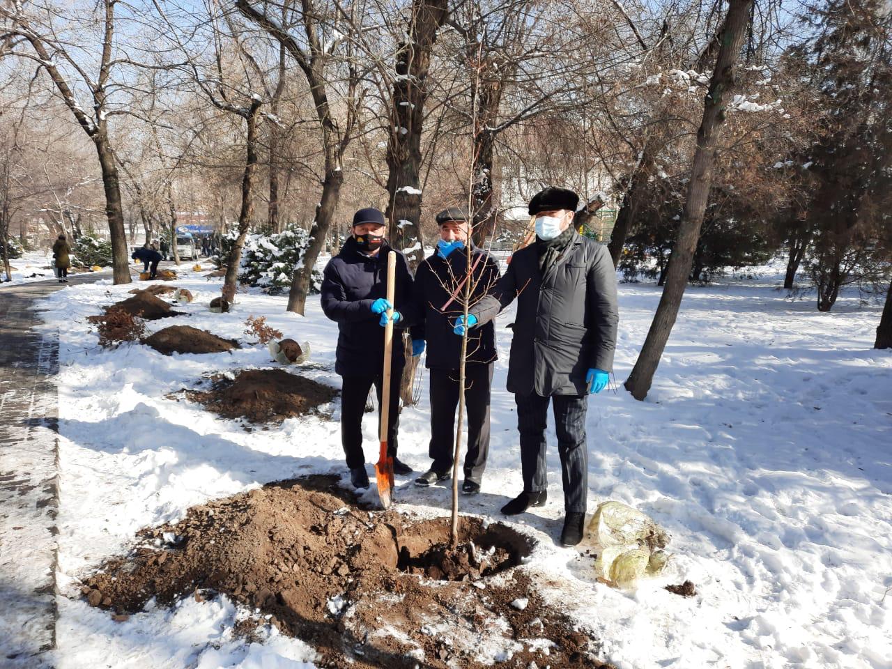 الماتىدا العىس ايتۋ كۇنىنە وراي ەتنومادەني بىرلەستىكتەردىڭ باسشىلارى قحا اللەياسىن وتىرعىزدى