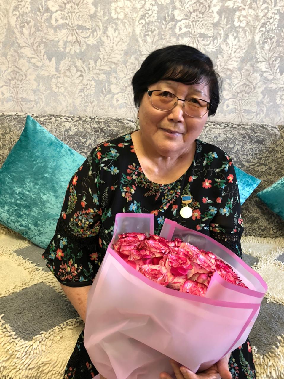 قازۇۋ بەلگىلى عالىم ءاليا وسپانوۆانىڭ  70 جىلدىعىن ونلاين رەجيمدە اتاپ ءوتتى