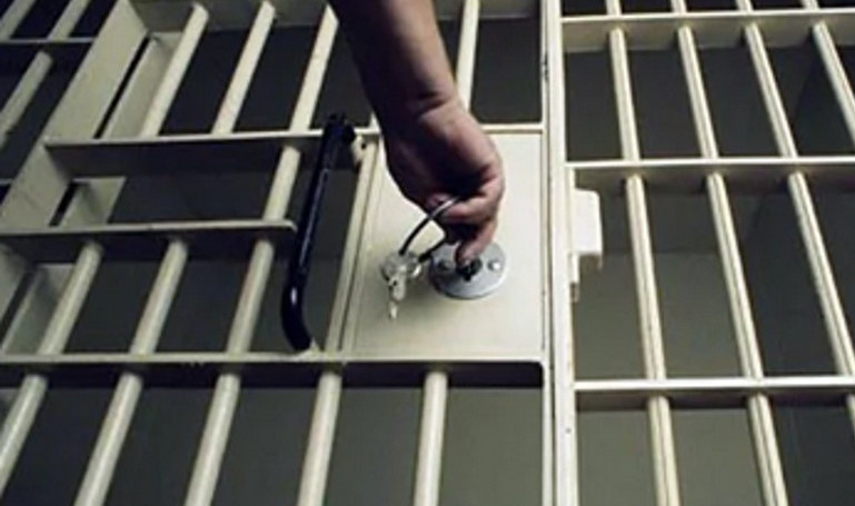 اتىراۋدا 27 جاستاعى جىگىت بىرنەشە جەرگە ەسىرتكى جاسىرعان