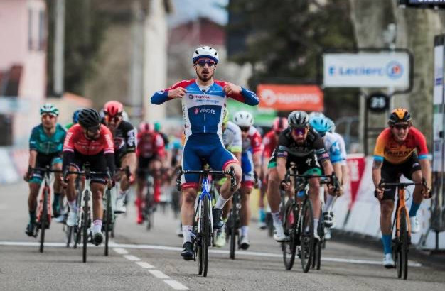 «پاريج-نيتستسا» كوپكۇندىگىنە قاتىسادى