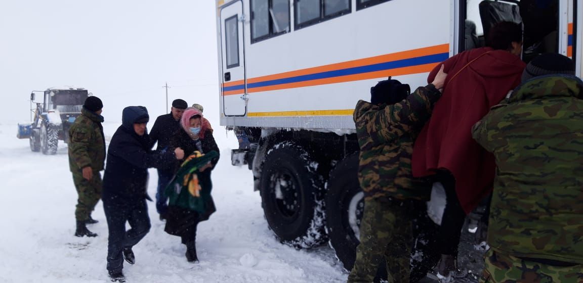 تۇركىستان وبلىسىندا قار قۇرساۋىنان 33 ادام قۇتقارىلدى