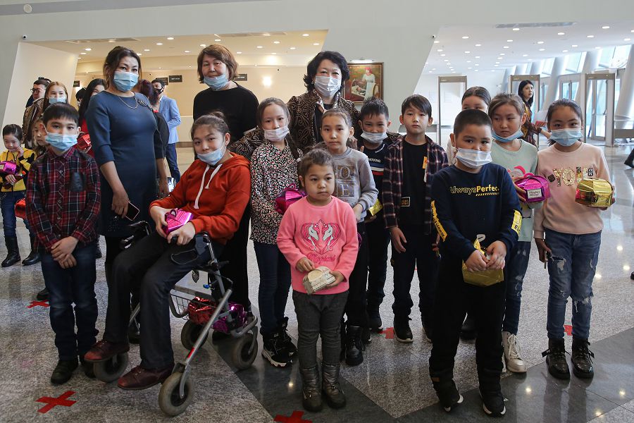 «ءداستۇرىم – اسىل قازىنام» قايىرىمدىلىق جوباسى