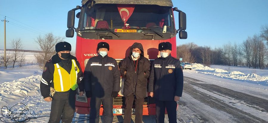 «مەن مۇنداي پوليتسيانى ەش جەردەن كورمەدىم...»