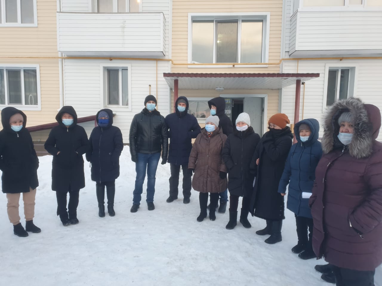 زارەچنىيداعى باسپانا داۋى تۇرعىنداردىڭ پايداسىنا شەشىلدى