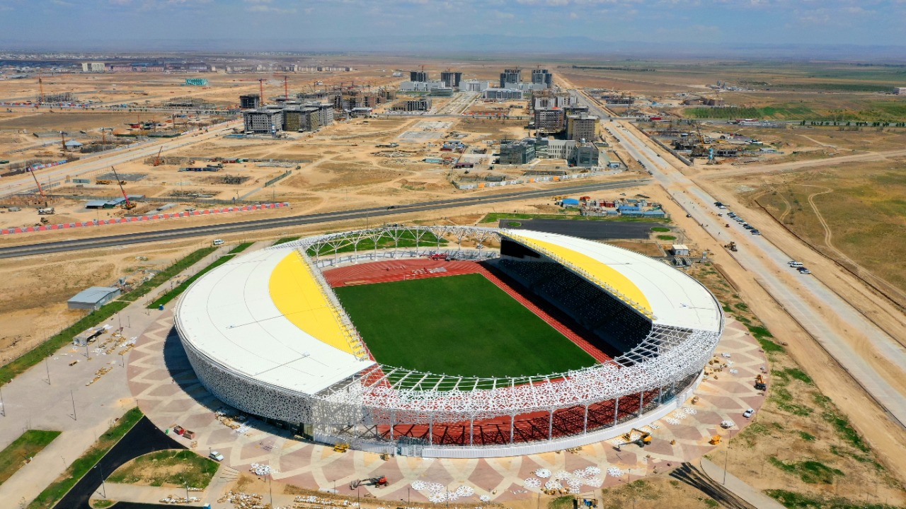 شالشىققا اينالعان ستاديون...