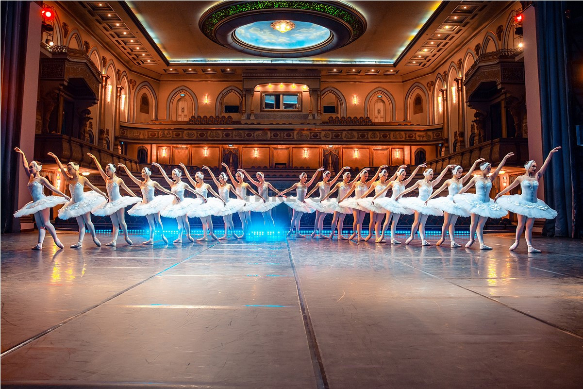 وپەرا ءتۇنى بەكزات ونەردى ساعىنعاندارعا كەرەمەت كوڭىل كۇي سىيلايدى