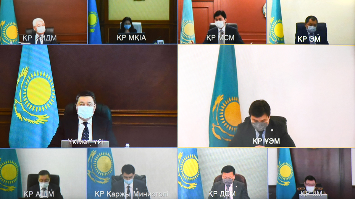 ۇكىمەتتە «100 ناقتى قادام» ۇلت جوسپارىن ىسكە اسىرۋ بارىسى قارالدى