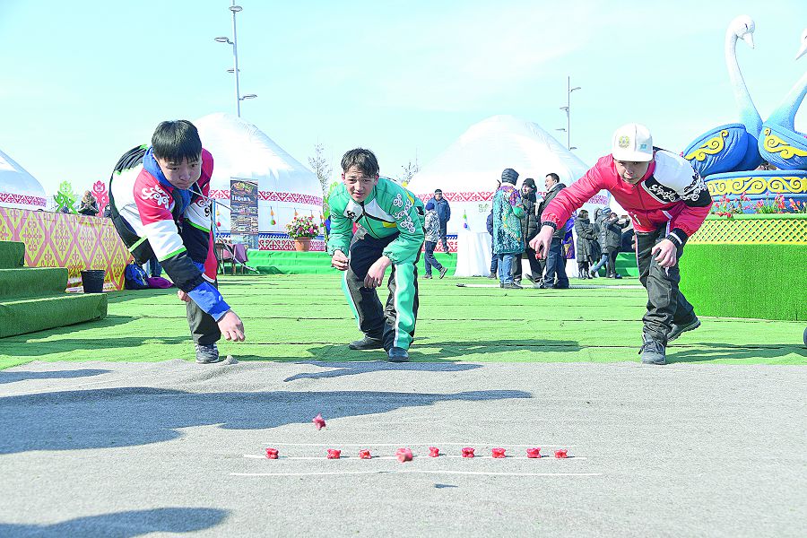 اسىعىڭ الشىسىنان ءتۇسسىن!