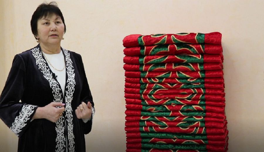 كورپەلەر كورمەسى