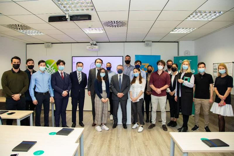 بارسەلونا بيزنەس مەكتەبىندە قازاقستان تاۋەلسىزدىگىنىڭ 30 جىلدىعىنا ارنالعان ءدارىس ءوتتى