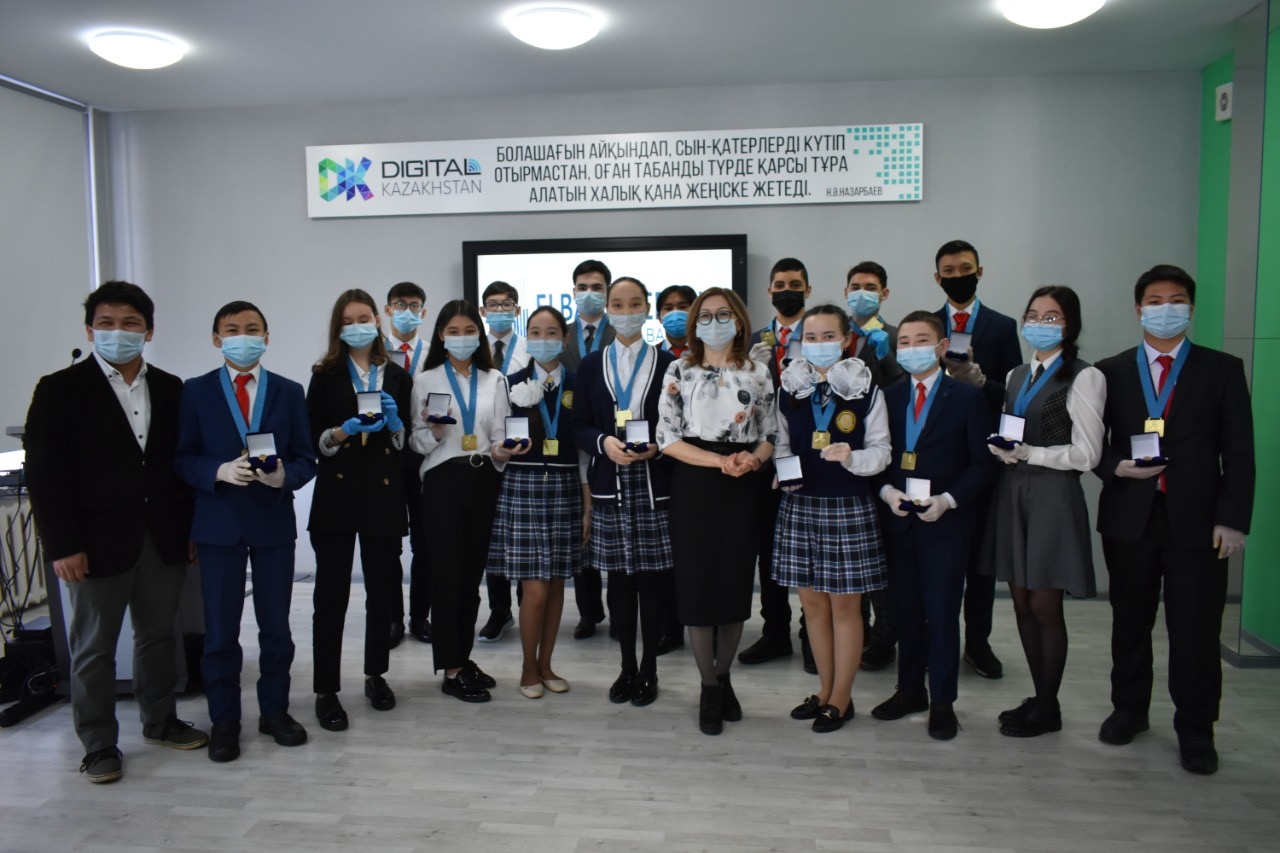 قوستانايدا 17 وقۋشى ەلباسى مەدالىمەن ماراپاتتالدى