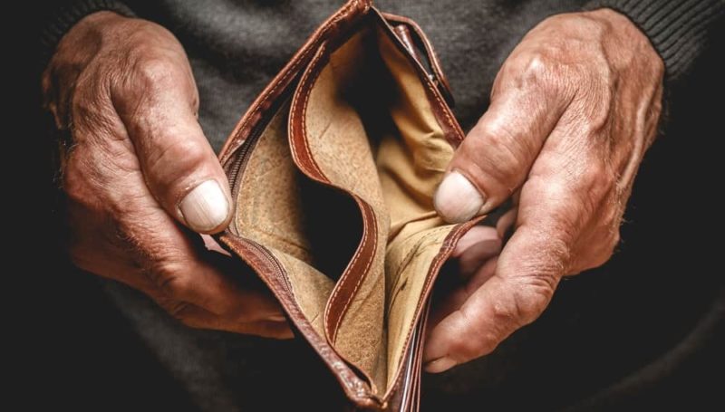 زەينەتكەردىڭ ءاميانىن ۇرلاعان