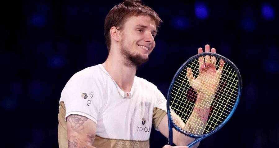 الەكساندر بۋبليك شيرەك فينالعا شىقتى