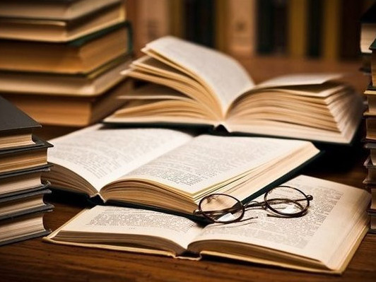 ادەبي ەمەس كەيىپكەرلەر