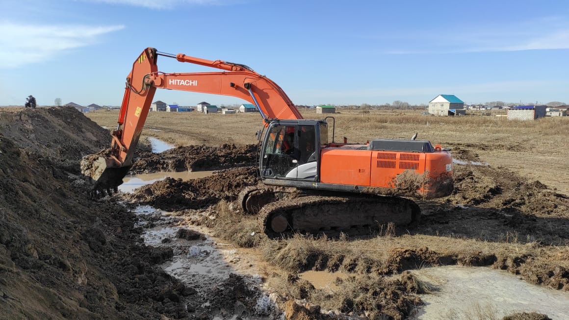 ەسىل اڭعارىنان اسىپ, قاۋىپ توندىرۋدە