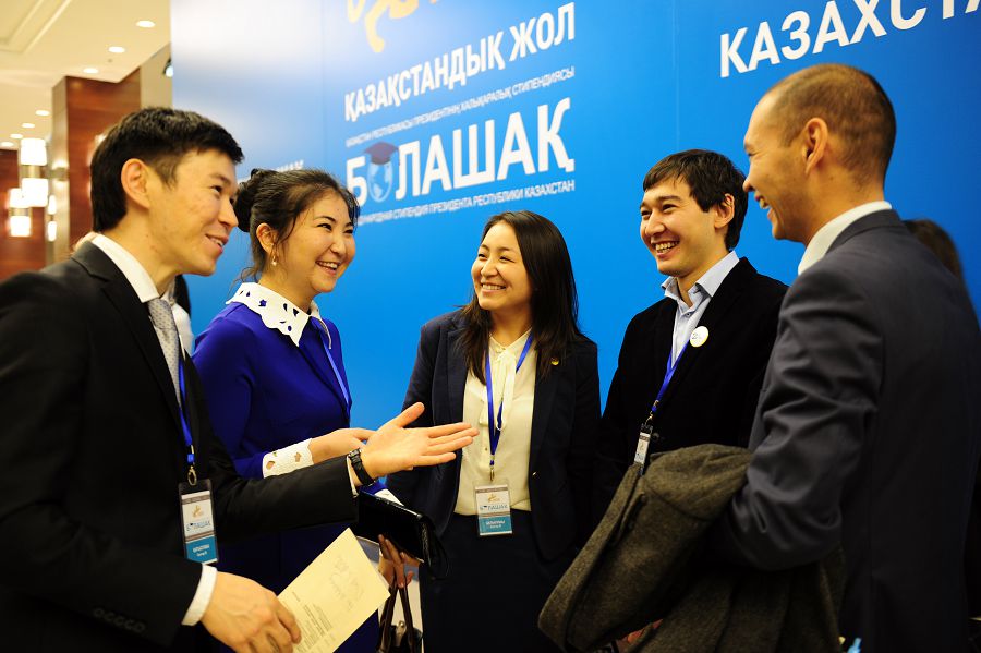 «بولاشاقتىڭ» عالىمدارى